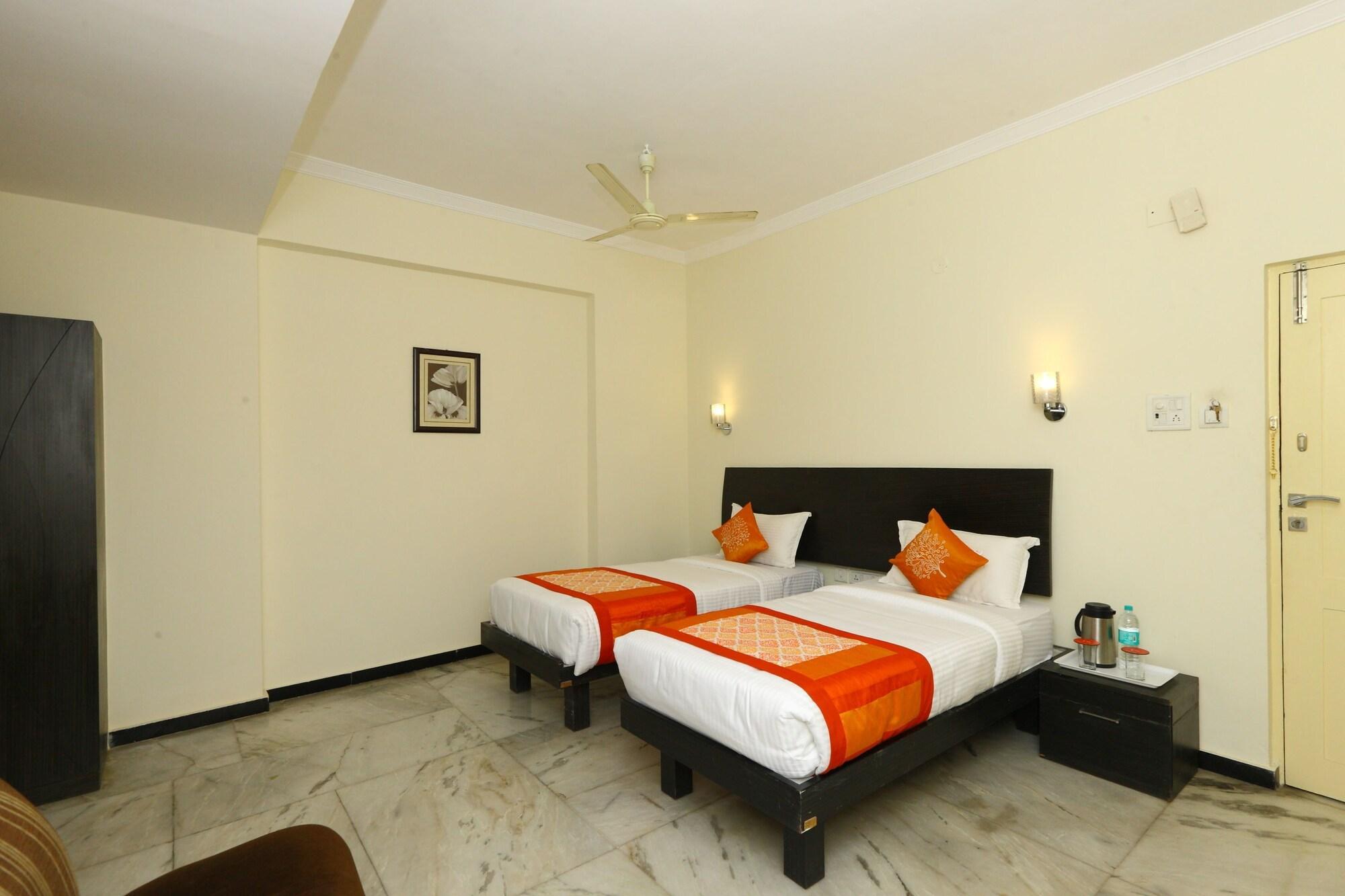 Hotel Oyo Flagship 470 Us Consulate Chennai Esterno foto
