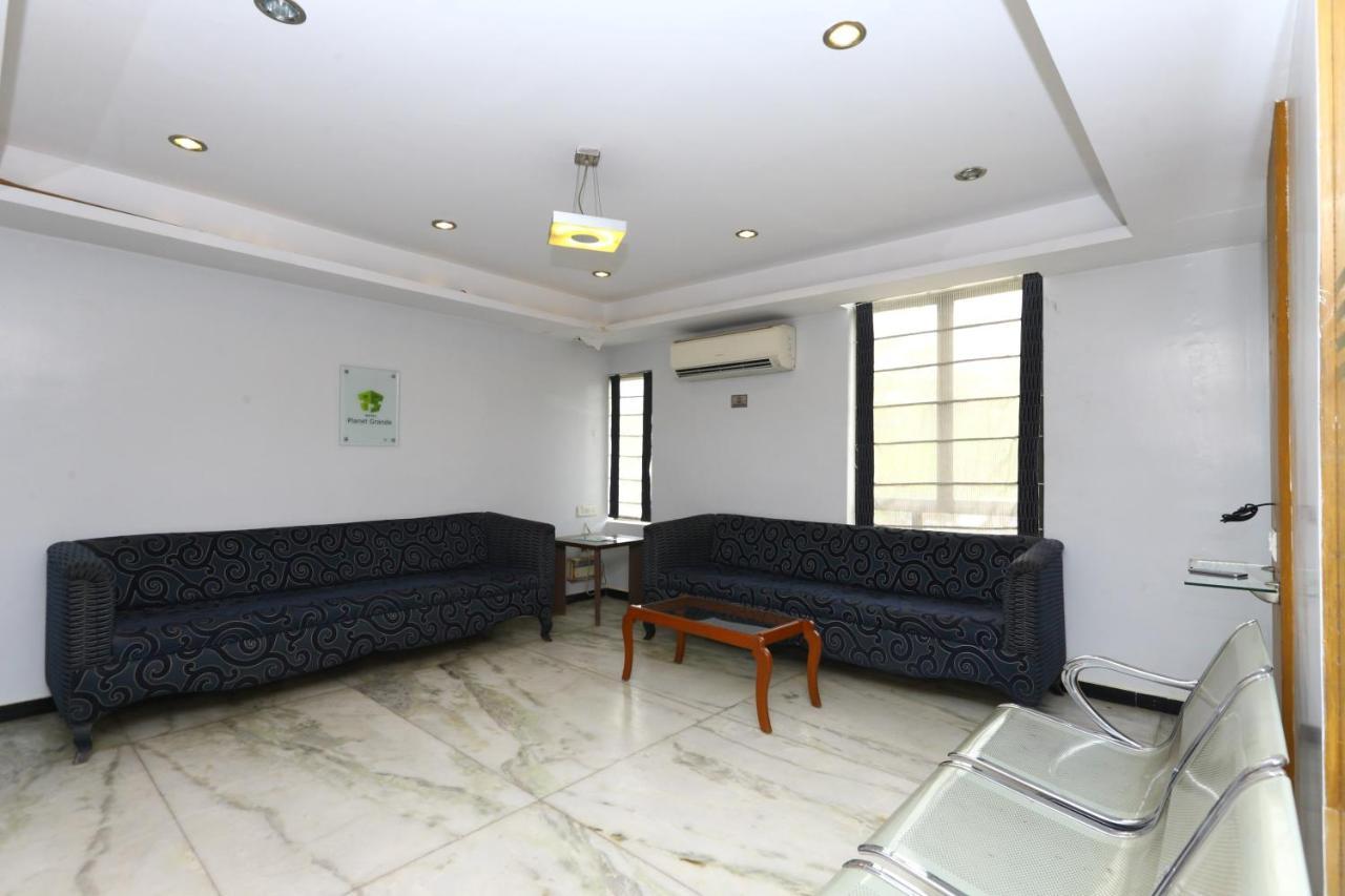 Hotel Oyo Flagship 470 Us Consulate Chennai Esterno foto